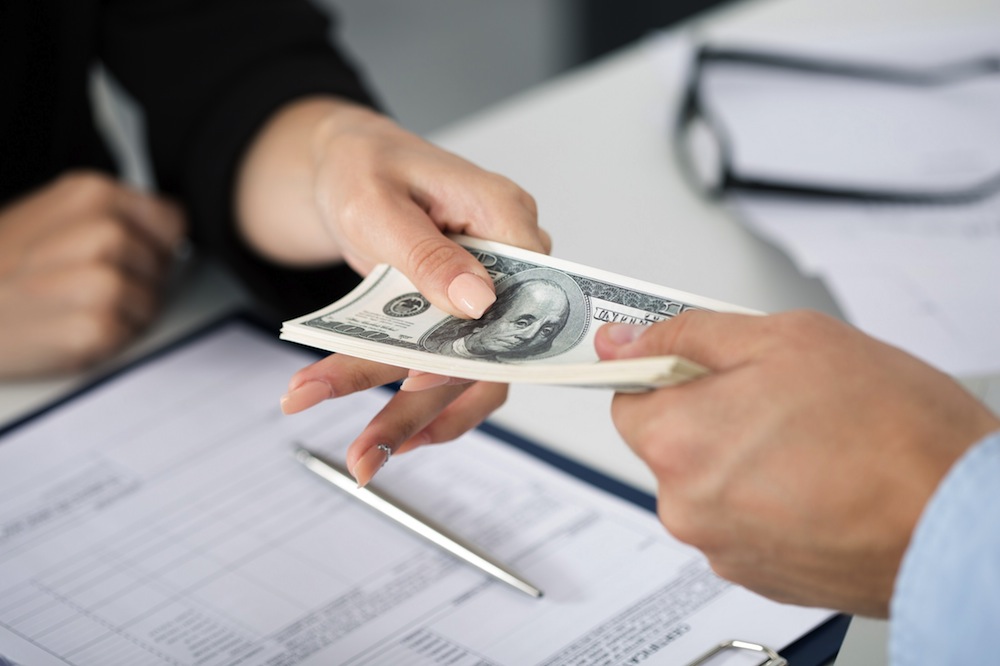 How to Qualify for Cash Business Loans